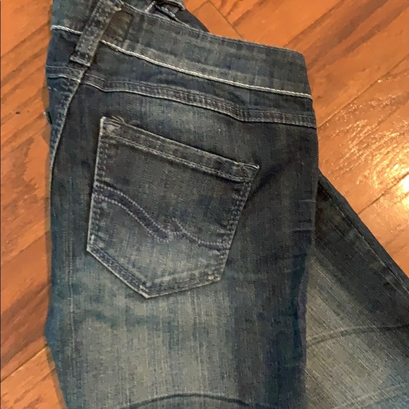 Jeans - Picture 3 of 3